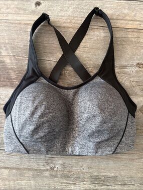 Victorias Secret Grey VSX Sports Bra Exercise Support Tank Top 32DD